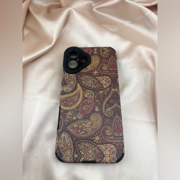 Paisley Pattern IPhone 16 plus Case - Picture 4 of 5